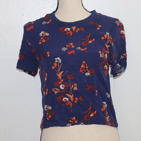 XXI Forever by Forever 21 Floral T-Shirt - Size Small - Picture 2 of 7